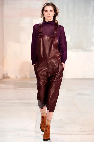 Look 7